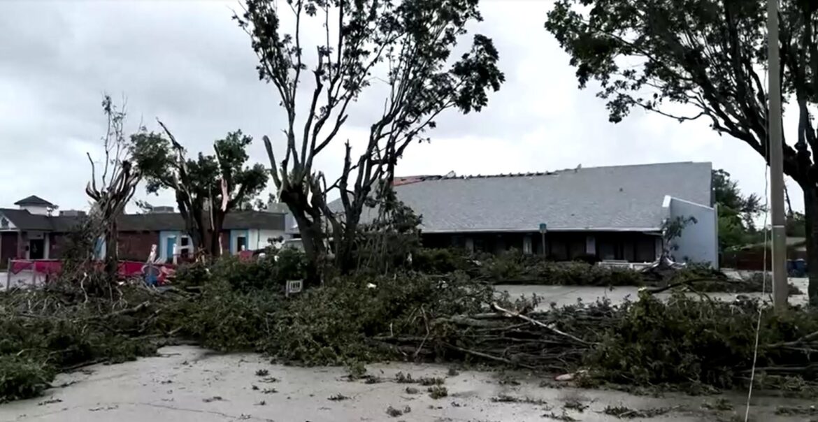 analise:-desastres-naturais-podem-redesenhar-percepcao-dos-eleitores-americanos-|-cnn-brasil