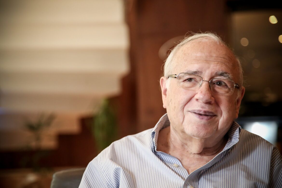 luis-fernando-verissimo:-hospital-divulga-causa-da-morte-|-cnn-brasil