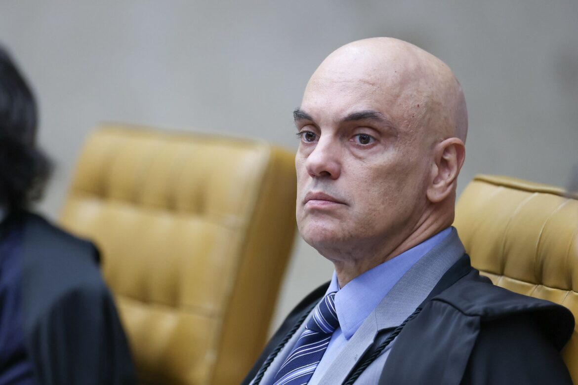 moraes-determina-monitoramento-na-area-externa-da-casa-de-bolsonaro-|-cnn-brasil