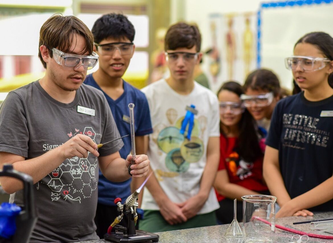 etapa-sigmacamp:-imersao-cientifica-para-estudantes-chega-a-3a-edicao-|-cnn-brasil