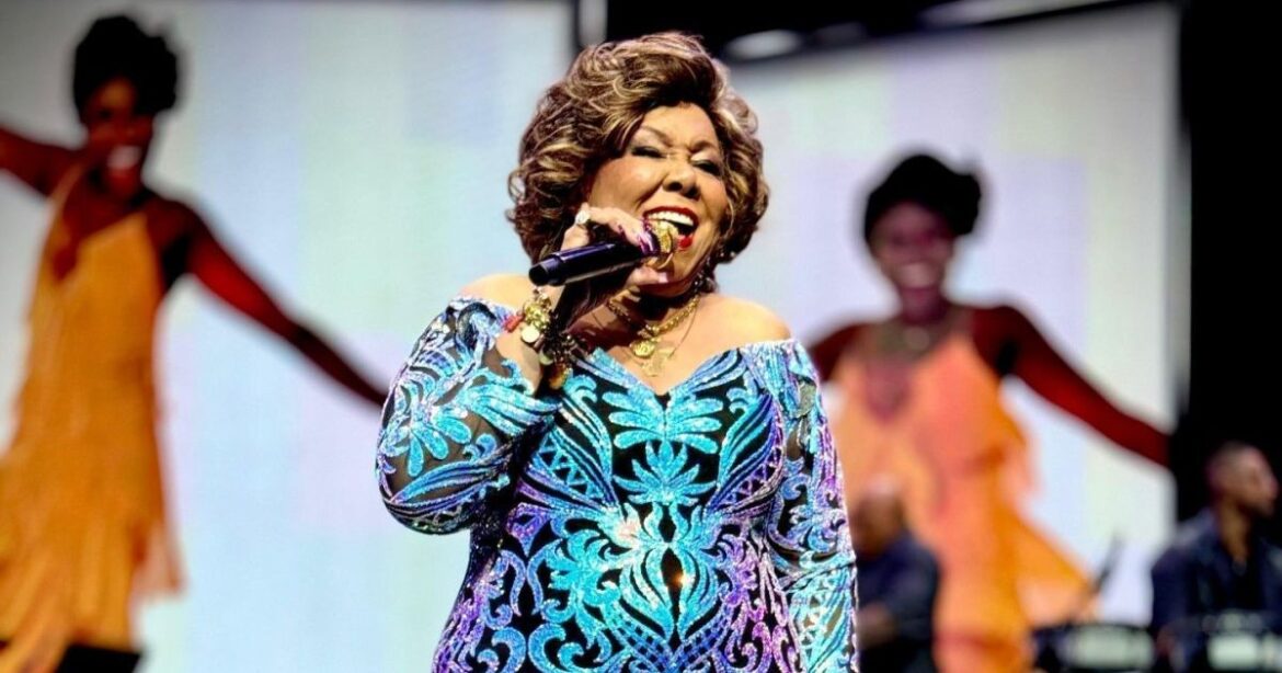 alcione-critica-final-de-“vale-tudo”-durante-show-em-sao-paulo-|-cnn-brasil