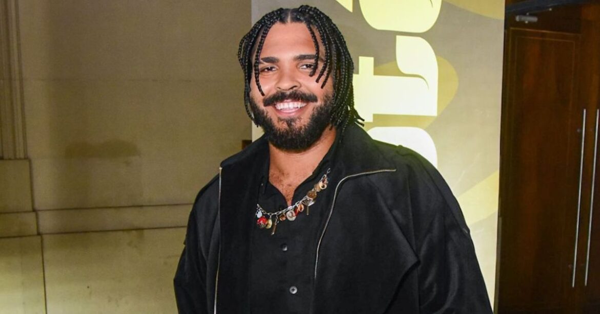 “humor-e-respeito-nao-sao-antagonistas”,-diz-paulo-vieira-sobre-atuacao-|-cnn-brasil