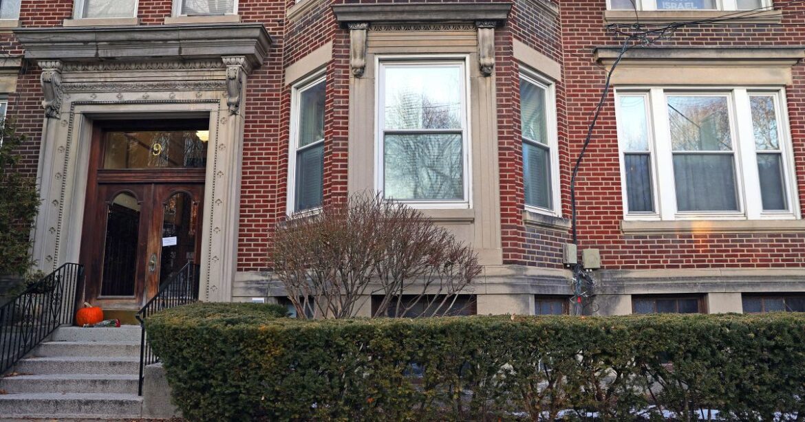 suspeito-de-ataque-a-universidade-matou-professor-do-mit,-diz-promotora-|-cnn-brasil