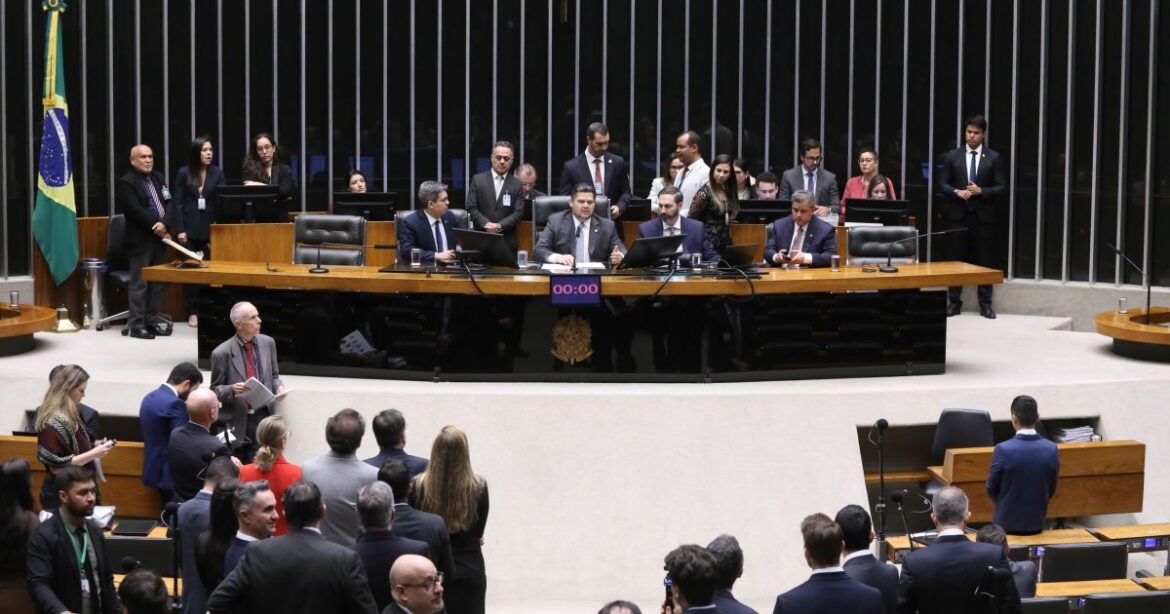 votacao-do-orcamento-de-2026-e-desfecho-de-duelo,-diz-idiana-tomazelli-|-cnn-brasil